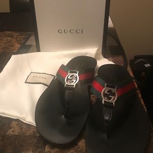 Gucci Thong sandals authentic